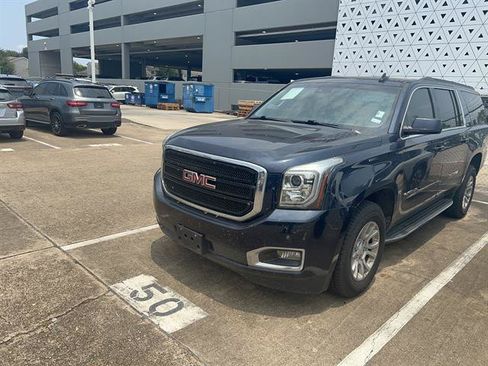Used 2019 GMC Yukon XL SLT AWD/4WD image 1