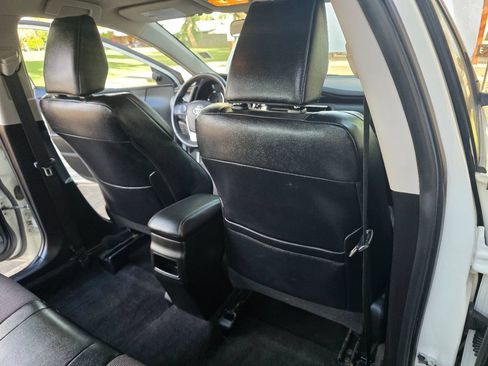 Used 2018 Toyota Corolla SE FWD image 24