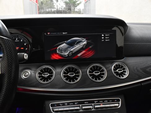 Used 2018 Mercedes-Benz E 400 4MATIC Coupe image 28