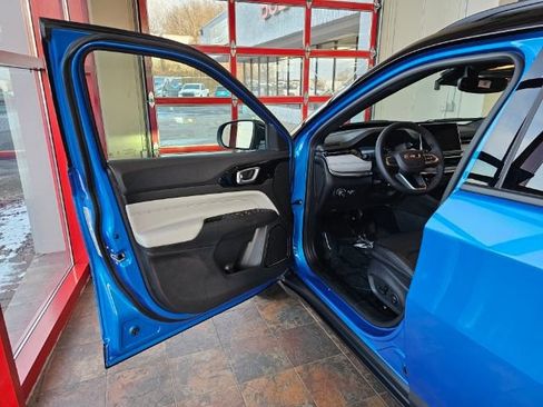 Used 2024 Jeep Compass Limited AWD/4WD image 22
