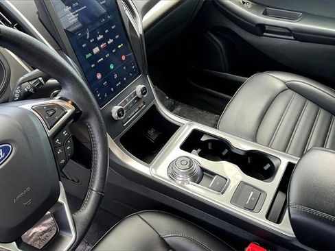 Used 2024 Ford Edge SEL image 14