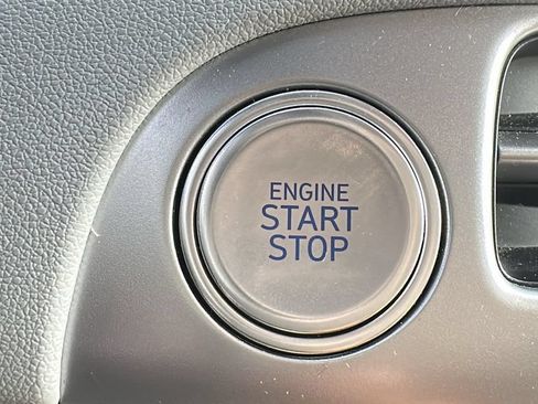 Used 2025 Hyundai Palisade SEL FWD image 23