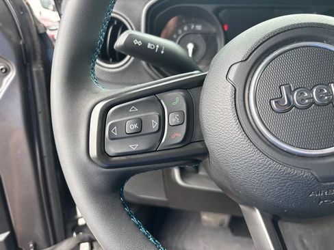 Used 2025 Jeep Wrangler Unlimited Rubicon 4xe w/ Safety Group AWD/4WD image 30