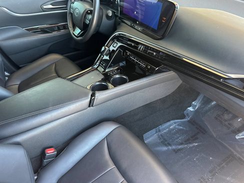 Certified 2023 Toyota Mirai w/ Advanced Technology Package RWD image 18