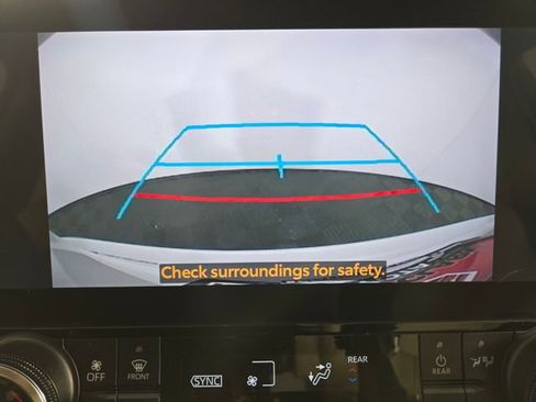 Used 2023 Toyota Highlander XLE image 22