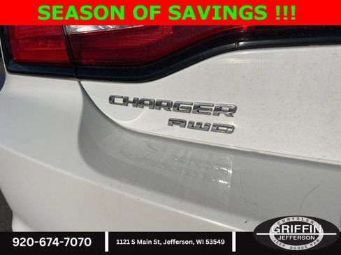 Used 2013 Dodge Charger SXT image 11