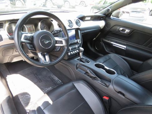 Used 2022 Ford Mustang Premium image 12