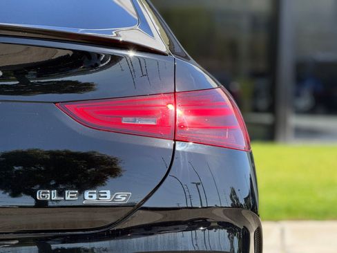 Used 2024 Mercedes-Benz GLE 63 AMG S w/ Driver Assistance Package image 15