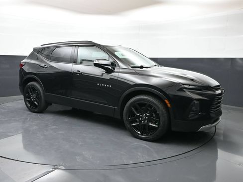 Used 2022 Chevrolet Blazer LT w/ LPO, Black Grille Bar Package AWD/4WD image 34