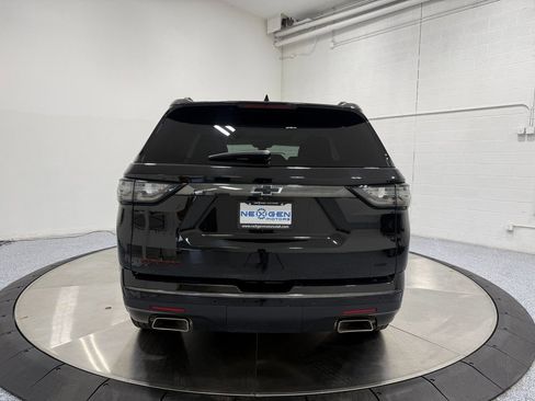 Used 2021 Chevrolet Traverse Premier w/ Redline Edition image 6