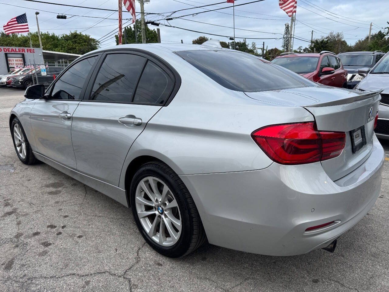 Used 2016 BMW 320i Sedan RWD image 2