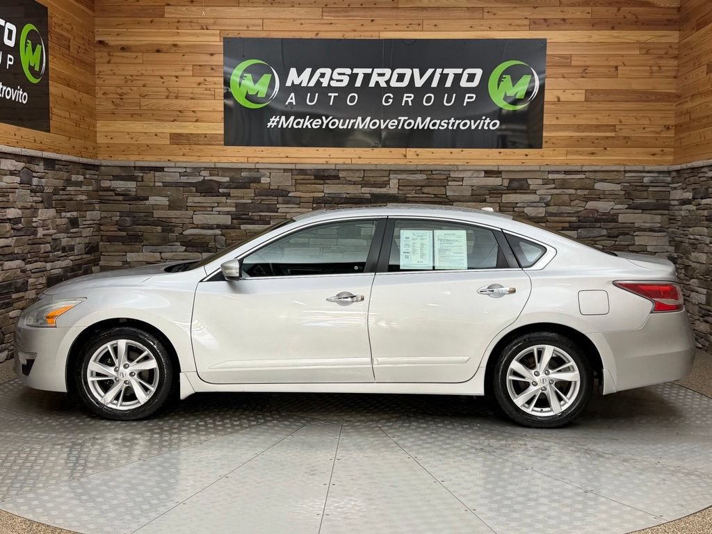 Used 2015 Nissan Altima 2.5 SV w/ Convenience Package FWD image 11