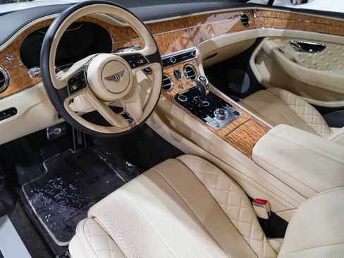 Used 2020 Bentley Continental GT AWD/4WD image 2