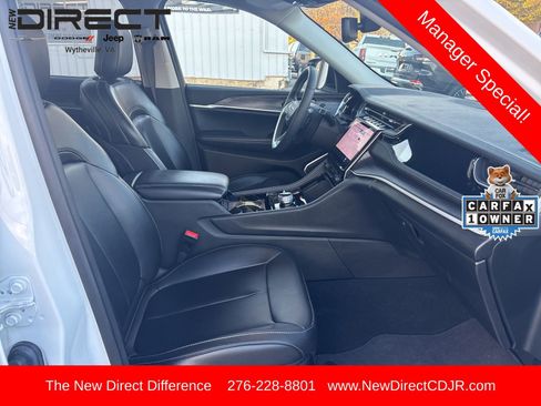 Used 2023 Jeep Grand Cherokee 4WD 4xe image 16