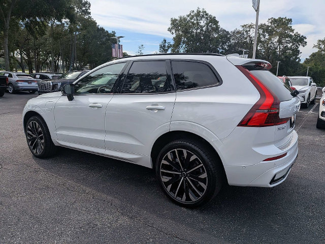 Used 2026 Volvo XC60 T8 Ultra w/ Protection Package Premier AWD/4WD image 3
