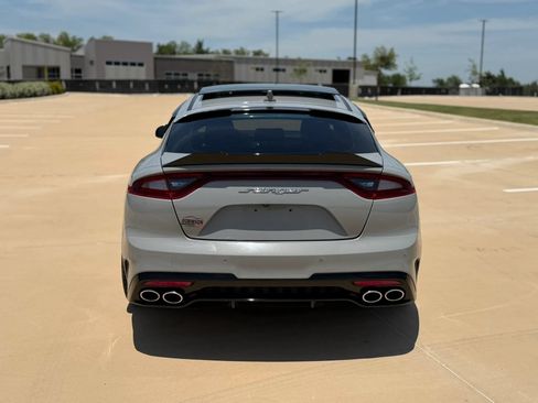 Used 2019 Kia Stinger GT2 RWD image 5