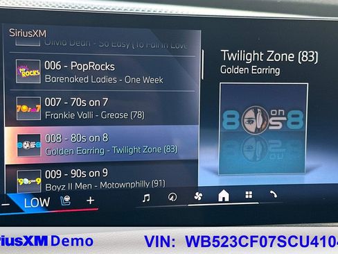 Certified 2025 BMW iX xDrive50 w/ Premium Package AWD/4WD image 39