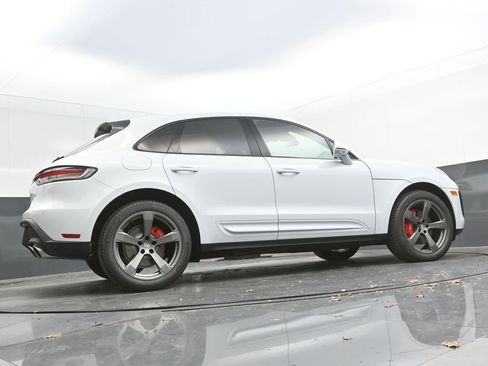 New 2026 Porsche Macan S image 50