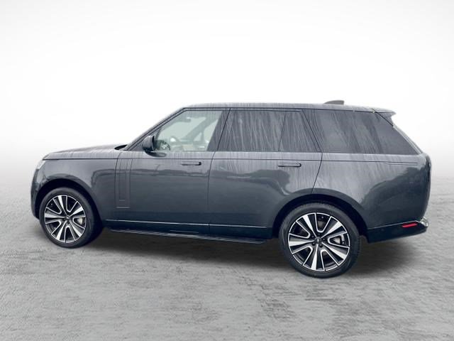 Used 2024 Land Rover Range Rover SE AWD/4WD image 5