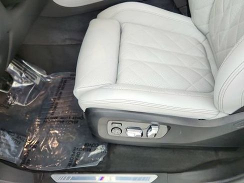 Used 2026 BMW X7 xDrive40i image 38
