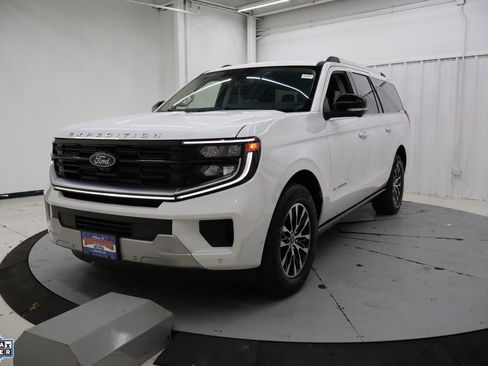 Certified 2025 Ford Expedition Max Platinum image 8