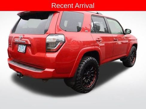 Used 2019 Toyota 4Runner SR5 image 2