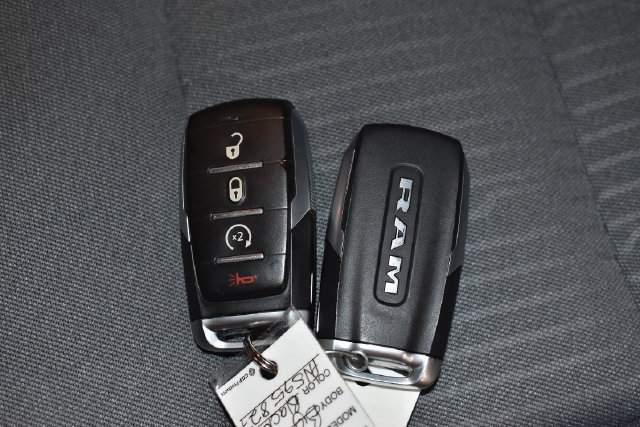 Used 2023 RAM 1500 Big Horn AWD/4WD image 34