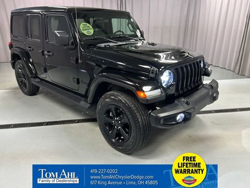 Used 2021 Jeep Wrangler Unlimited Sahara image 1