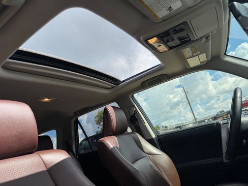 Used 2017 Toyota 4Runner Limited image 15