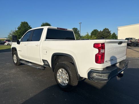 Used 2024 Chevrolet Silverado 2500 LT image 4