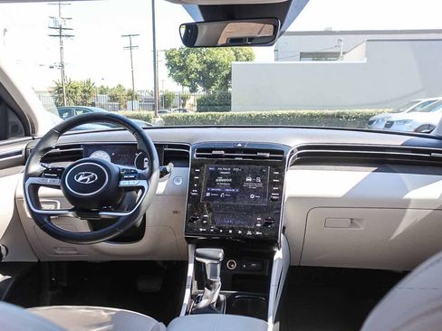 Used 2023 Hyundai Tucson SEL w/ Convenience Package FWD image 17