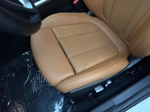 Used 2023 BMW 330i Sedan w/ Driving Assistance Package RWD image 28