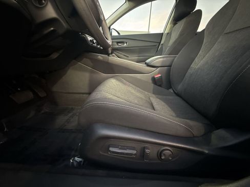 Used 2023 Honda Accord EX image 12