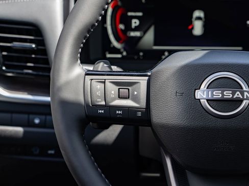 New 2026 Nissan Rogue Platinum AWD/4WD image 13