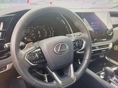 Used 2024 Lexus RX 350 FWD w/ Technology Package image 5