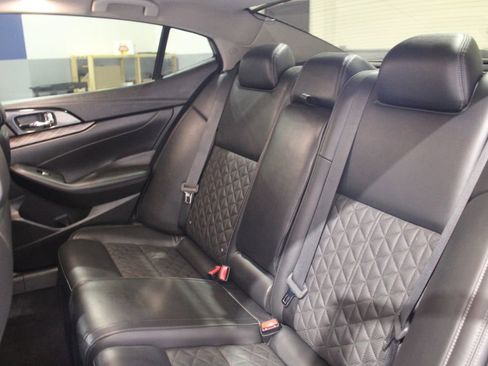 Used 2018 Nissan Maxima Platinum image 16