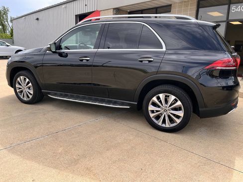 Used 2023 Mercedes-Benz GLE 350 4MATIC w/ Premium Package image 3