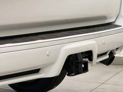 Used 2022 Toyota 4Runner Limited AWD/4WD image 35