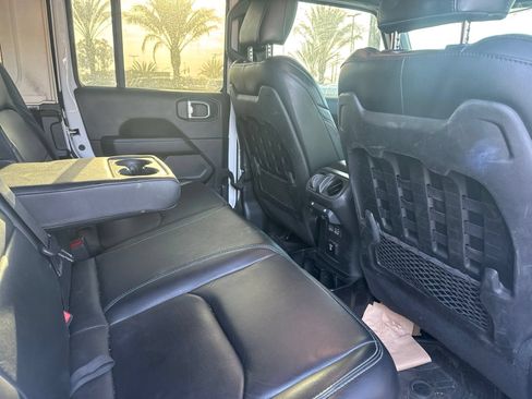 Used 2021 Jeep Wrangler Unlimited Rubicon 4xe w/ Steel Bumper Group AWD/4WD image 5