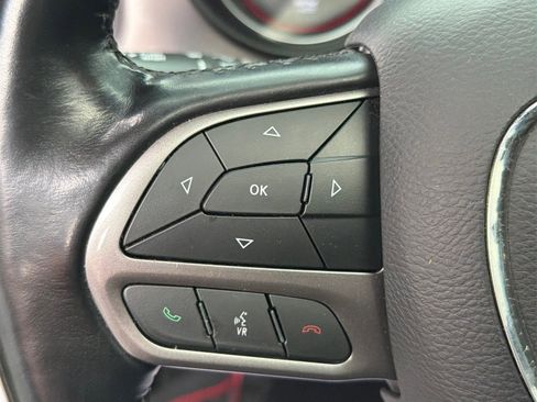 Used 2022 Dodge Charger SXT w/ Leather Interior Group RWD image 19