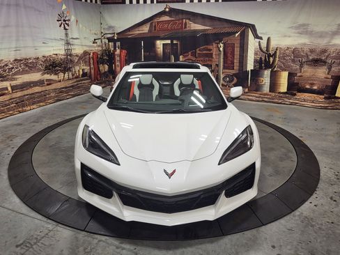 Used 2023 Chevrolet Corvette Z06 image 7