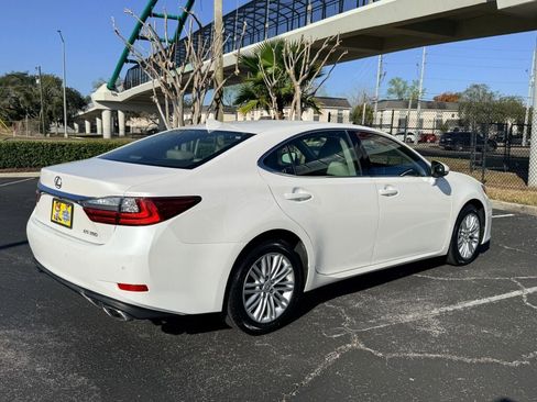 Used 2016 Lexus ES 350 w/ Premium Package w/Wood Trim image 3