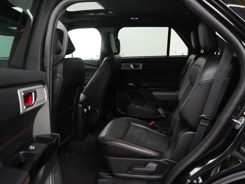 Used 2022 Ford Explorer ST-Line w/ Class IV Trailer Tow Package image 17