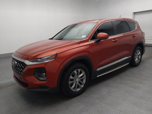 Used 2020 Hyundai Santa Fe SE image 2