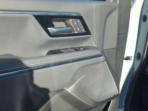 New 2024 GMC Sierra EV Denali image 22