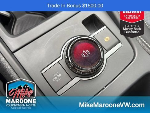 Used 2025 Volkswagen Tiguan SE R-Line image 21