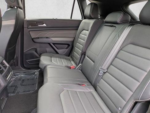 Used 2021 Volkswagen Atlas Cross Sport SEL Premium R-Line image 20