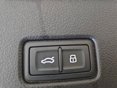 Used 2024 Audi SQ5 Premium Plus w/ Premium Plus Package AWD/4WD image 13