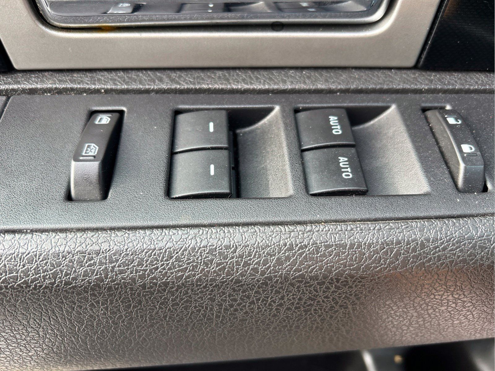 Used 2012 Ford F150 FX4 w/ FX Luxury Pkg AWD/4WD image 24