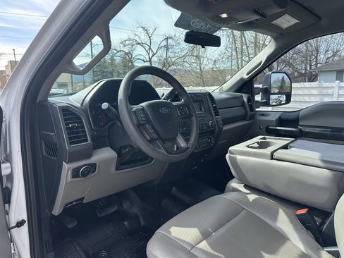 Used 2017 Ford F350 XL w/ Power Equipment Group image 35